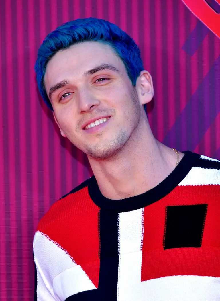 Lauv