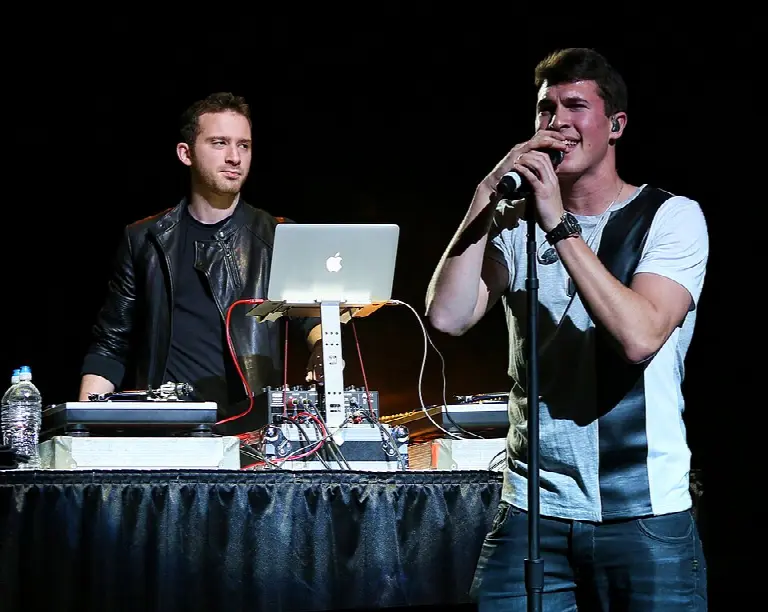 Timeflies