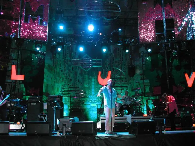 r.e.m.