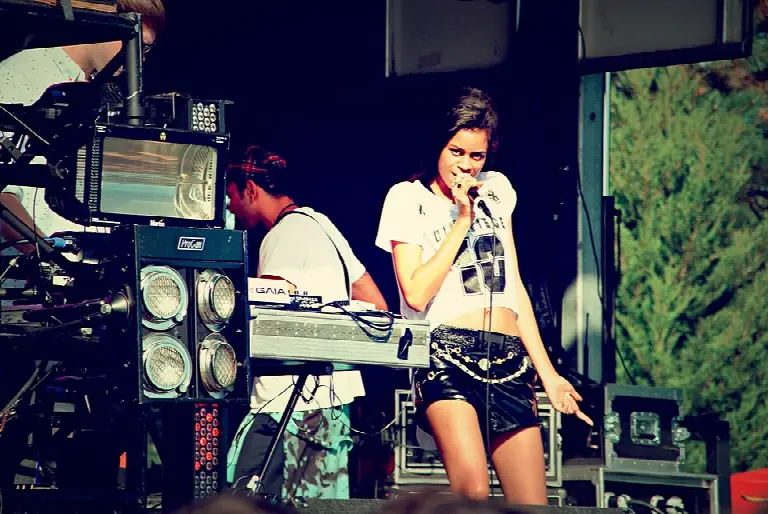 alunageorge